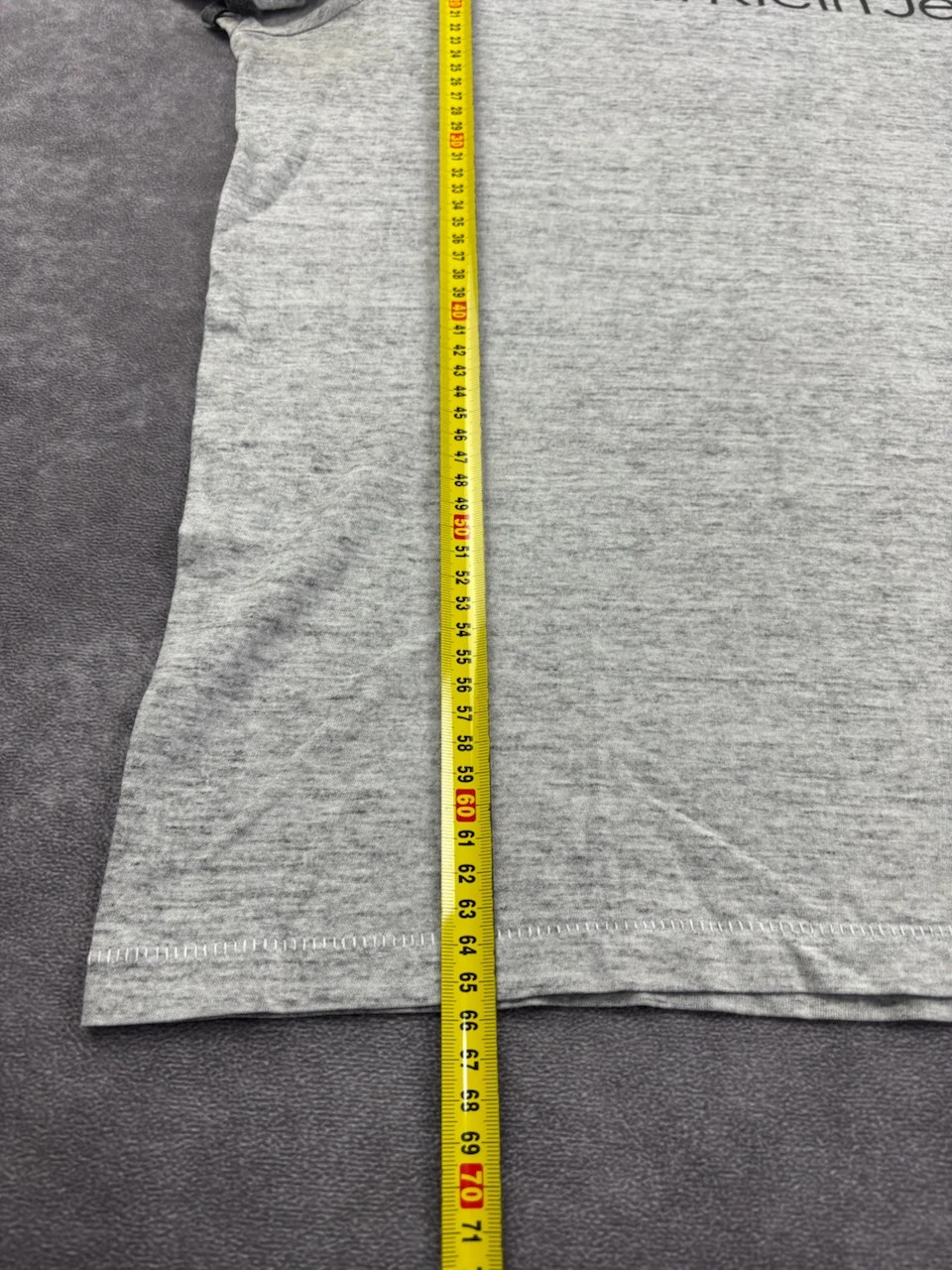Calvin Klein Jeans Heather Grey V-Neck T-Shirt Casual Style🌺 – Calvin Klein Jeans – taille M 4