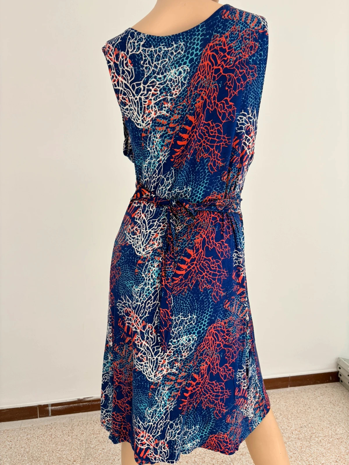 Navy Blue Coral Print Sleeveless Midi Dress with Twist Detail Front for Summer Party🌺 – Vintage Dressing – taille M / 38 / 10 5