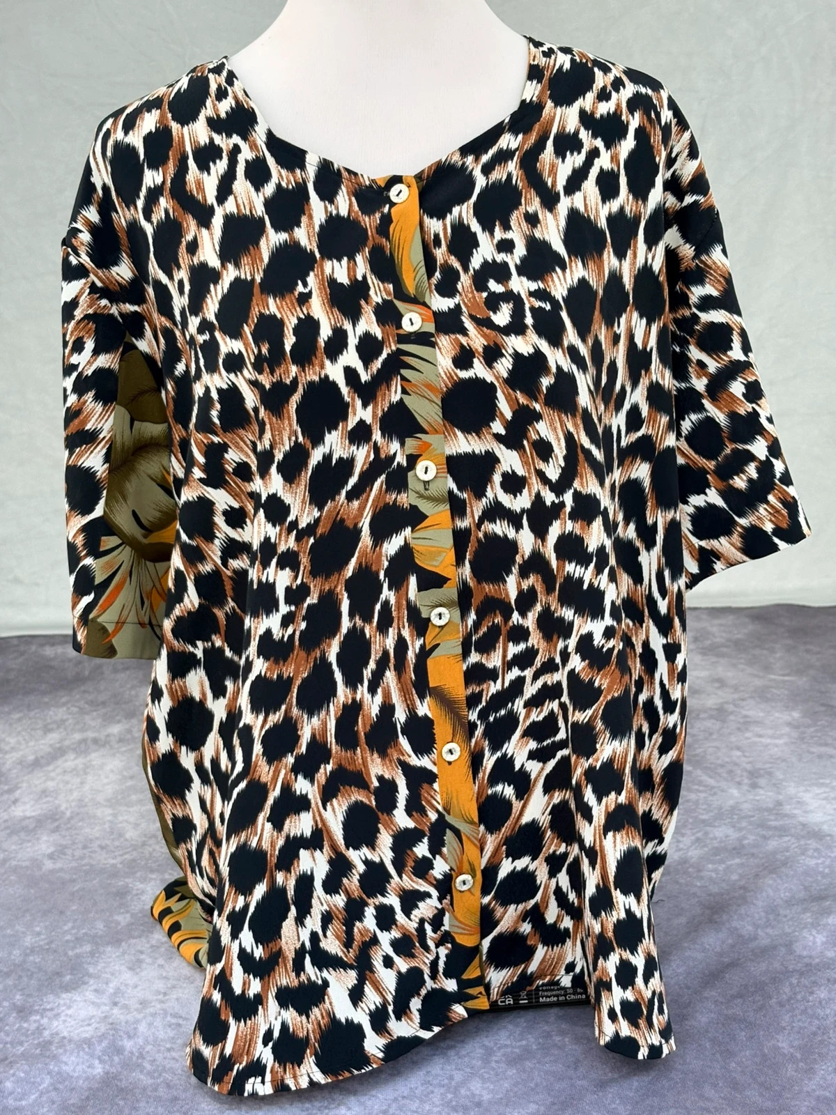 Vintage leopard print button up short sleeve shirt tropical leaf back casual oversized top🌺 – Vintage Dressing – taille Taille unique