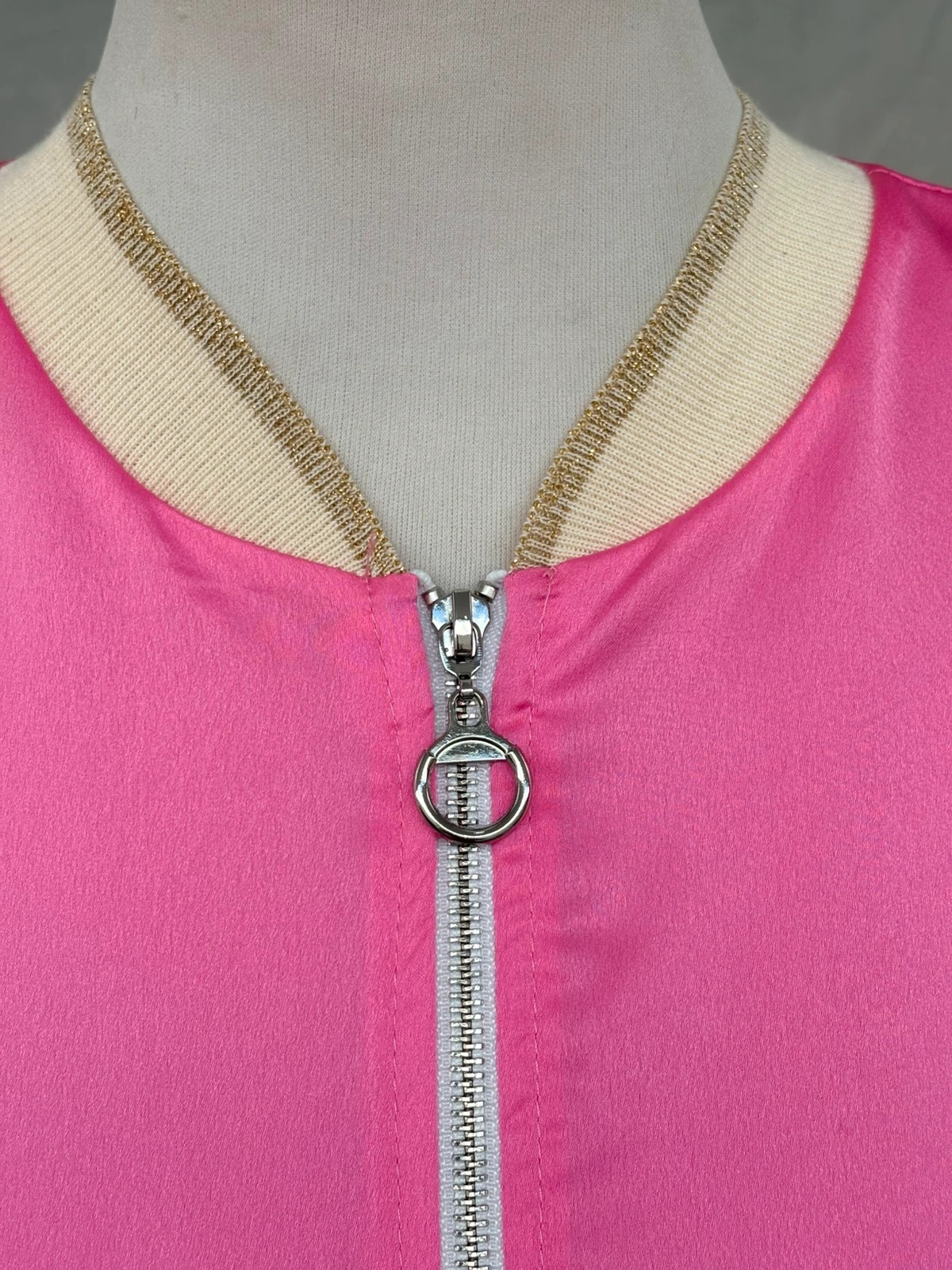 Vibrant Pink Satin Bomber Jacket Shiny Zip Up Long Sleeve Outerwear Sporty Casual Coat Top🌺 – Vintage Dressing – taille Taille unique 4