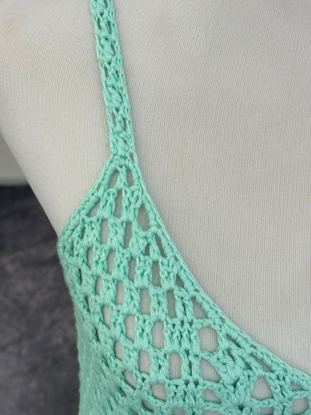 Vintage Mint Green Crochet Knit Summer Camisole Crop Top Open Stitch Strappy Boho Festival Vest🌺 – Vintage Dressing – taille Taille unique 3