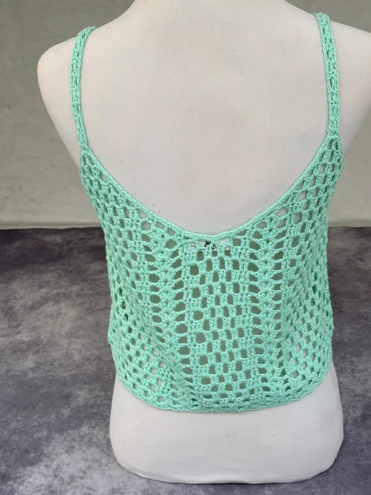 Vintage Mint Green Crochet Knit Summer Camisole Crop Top Open Stitch Strappy Boho Festival Vest🌺 – Vintage Dressing – taille Taille unique 5