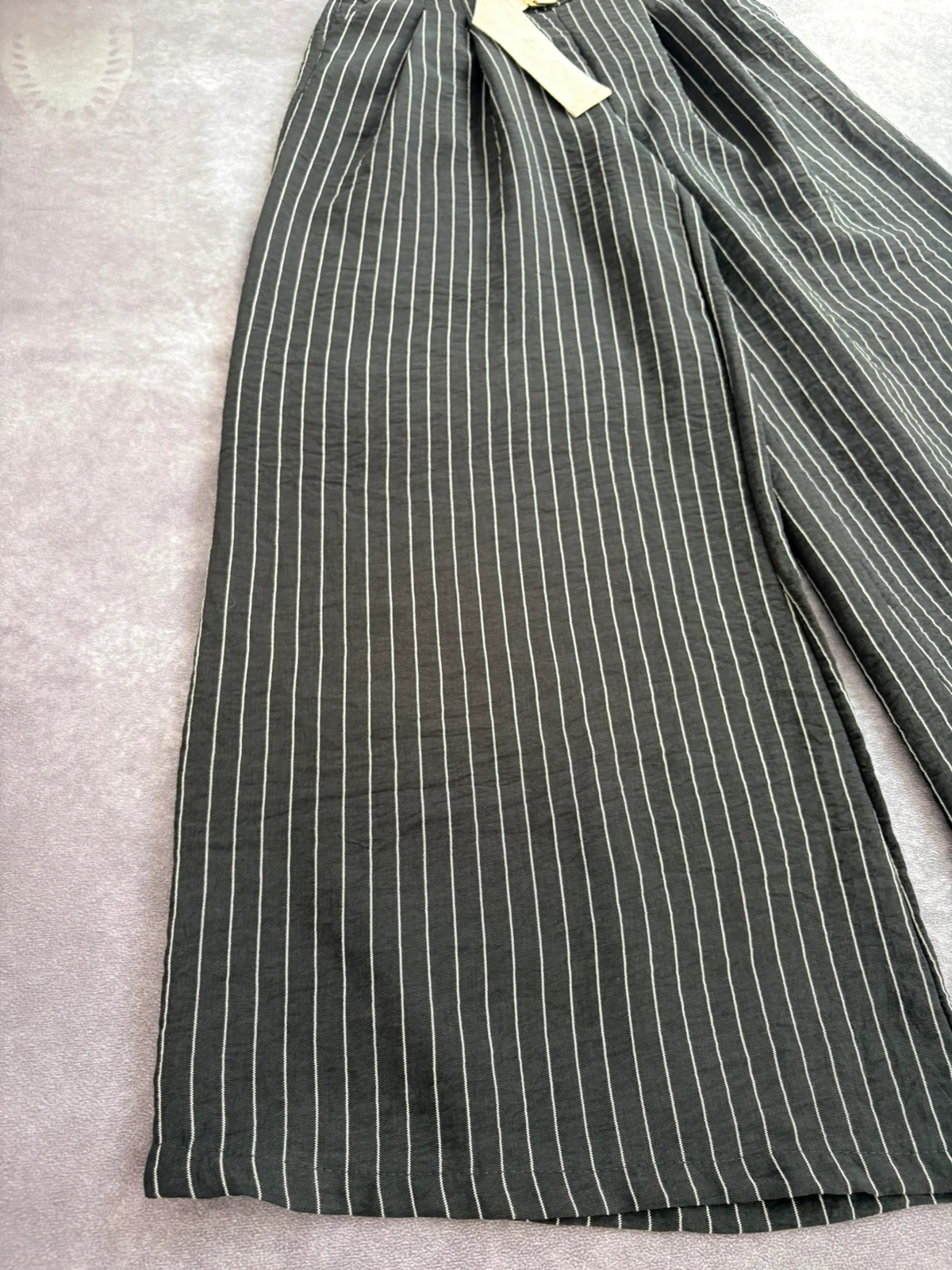 Black and White Striped Wide Leg Palazzo Pants with Cream Belt Elegant One Size Fits All Design🌺 – Vintage Dressing – taille Taille unique 2