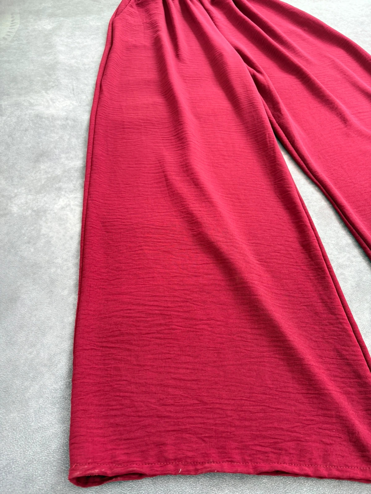 High Waisted Burgundy Red Wide Leg Palazzo Pants with Elastic Waist Comfortable Flowy Trousers🌺 – Vintage Dressing – taille M / 38 / 10 2
