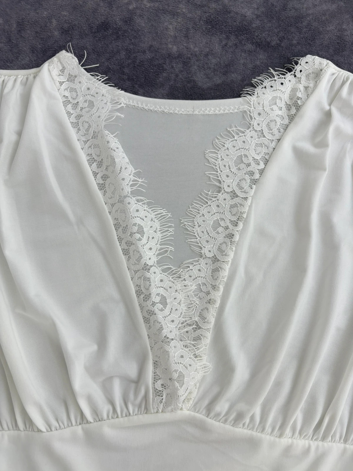 Elegant White Long Sleeve Blouse with Eyelash Lace V Neck and Ruched Waist Festive Top🌺 – Vintage Dressing – taille Taille unique 5