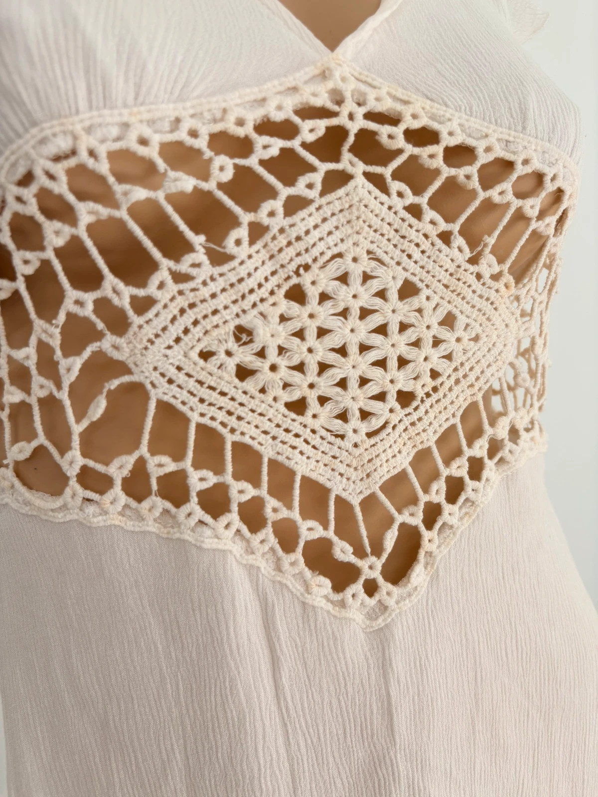 White Boho Crochet Diamond Waist Mini Dress Short Sleeve Summer Beach Cover Up Festival Chic Small🌺 – Vintage Dressing – taille S / 36 / 8 2
