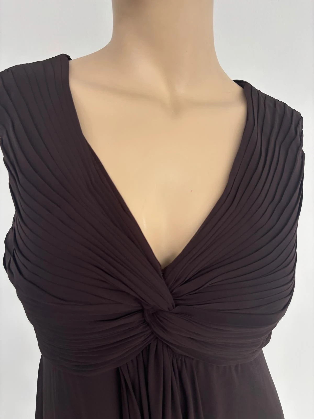 Elegant Mariposa Dark Brown Evening Maxi Dress Ruched V Neck Sleeveless Prom Wedding Party Gown🌺 – Mariposa – taille M / 38 / 10 5