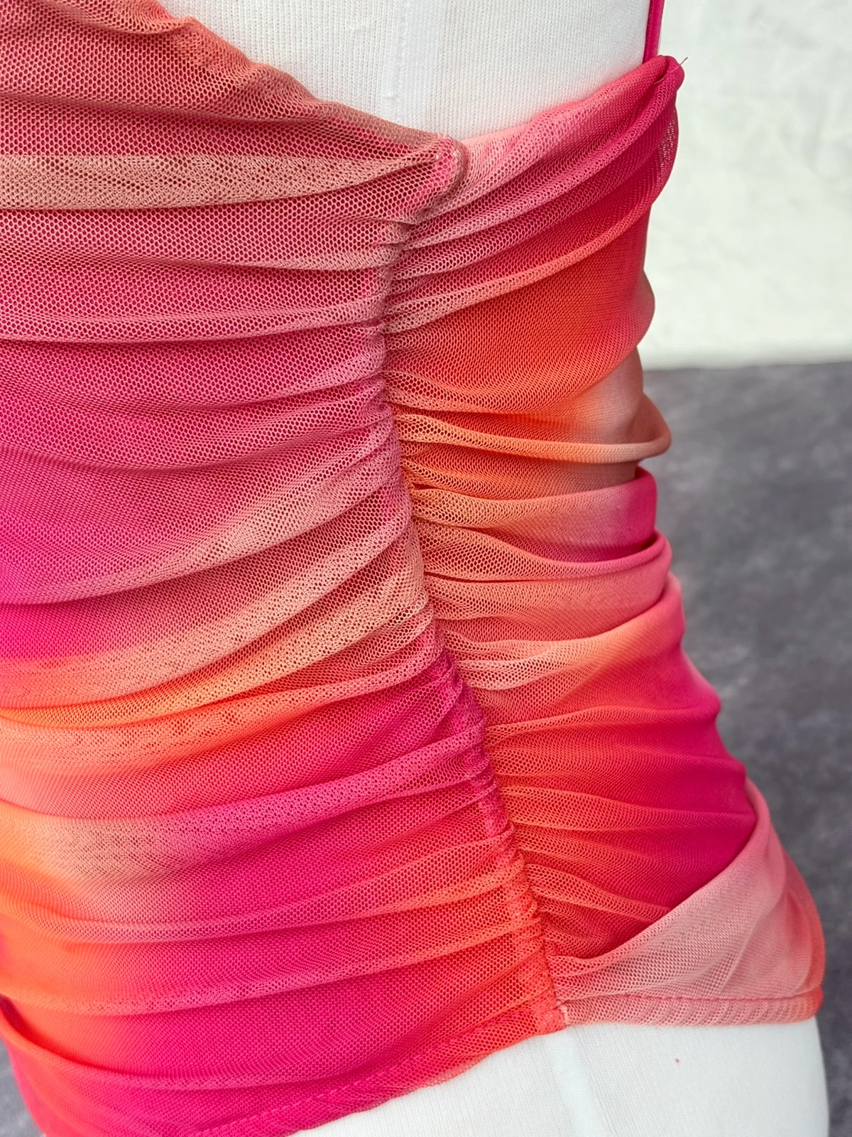 Winkiss Pink Orange Mesh Bodysuit Tiedye Ruched Sleeveless Camisole Spaghetti Strap Top🌺 – Vintage Dressing – taille M / 38 / 10 4