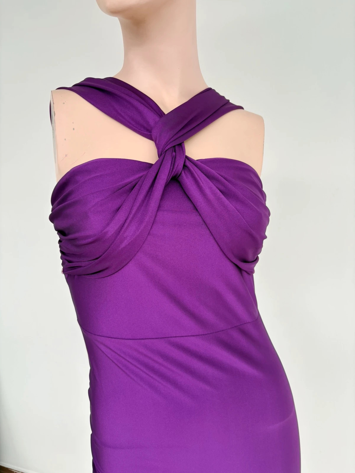 Elegant Purple Twisted Halter Neck Evening Gown Slim Fit Maxi Dress for Women Special Occasion🌺 – Vintage Dressing – taille Taille unique 3