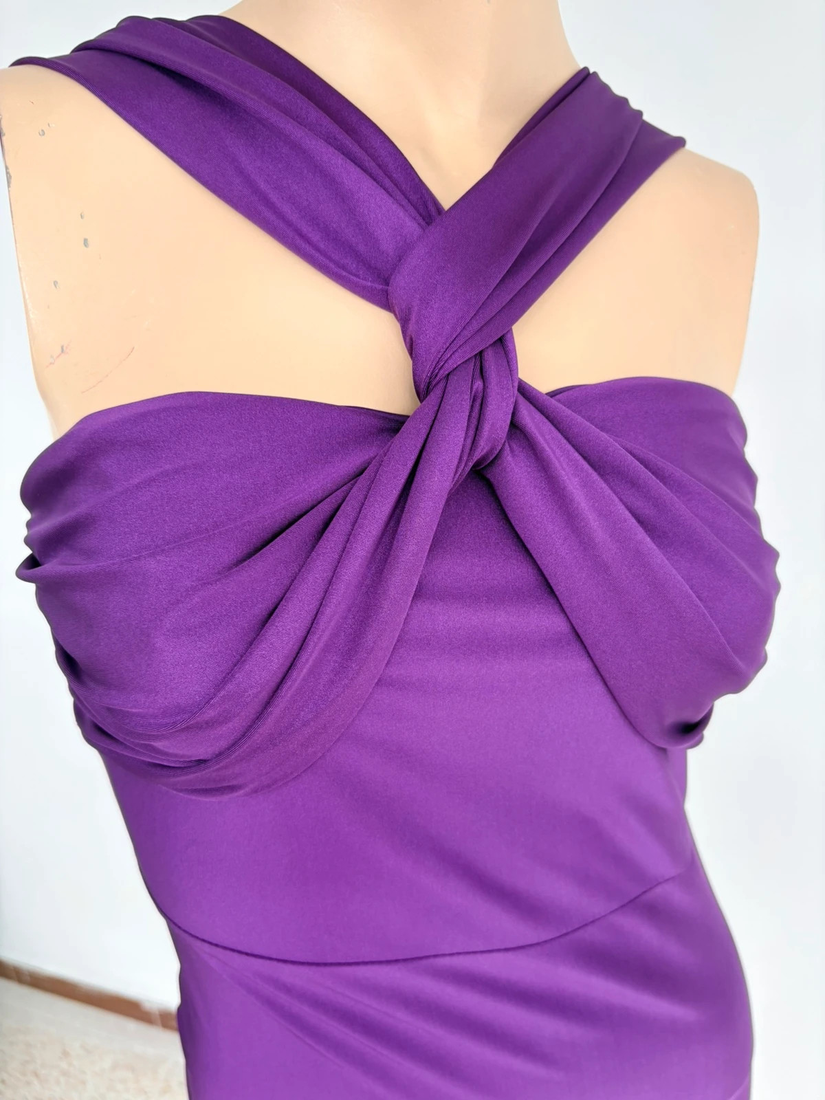 Elegant Purple Twisted Halter Neck Evening Gown Slim Fit Maxi Dress for Women Special Occasion🌺 – Vintage Dressing – taille Taille unique 4
