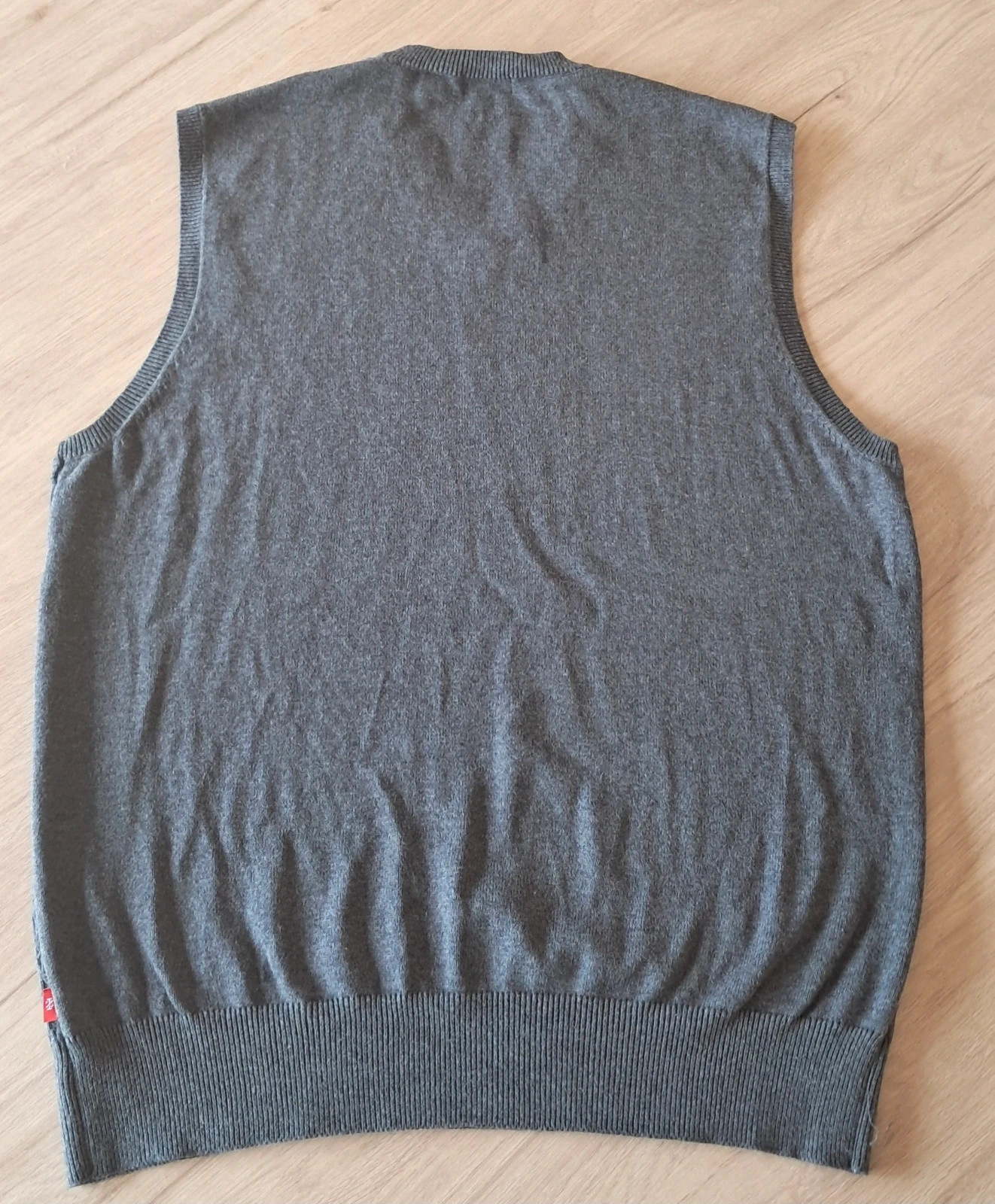 Gilet sans manches IZOD gris à motif Taille L – IZOD – taille L 3