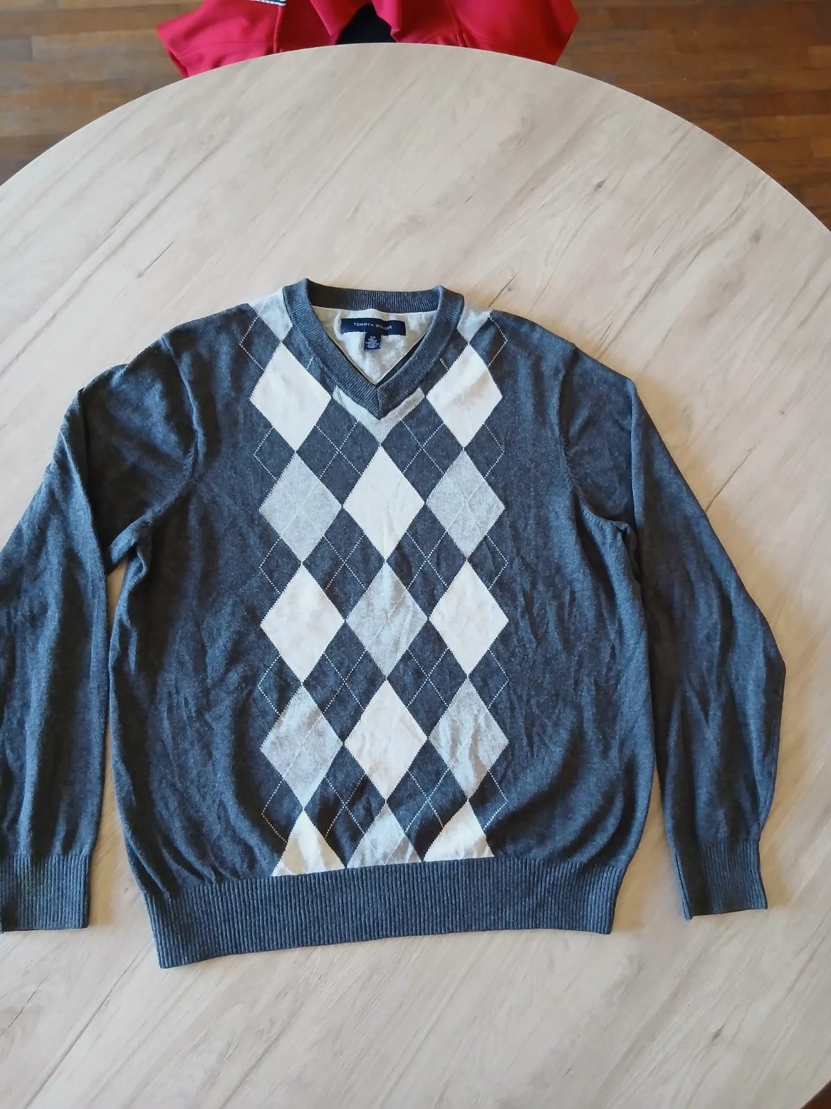 Pull Tommy Hilfiger à motifs losanges gris taille S – Tommy Hilfiger – taille S 2