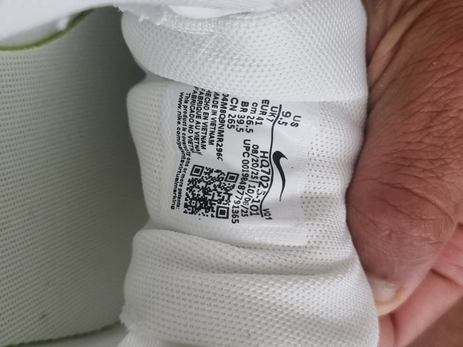 Nike Aura Edge full white  – Nike – taille EU 41 3