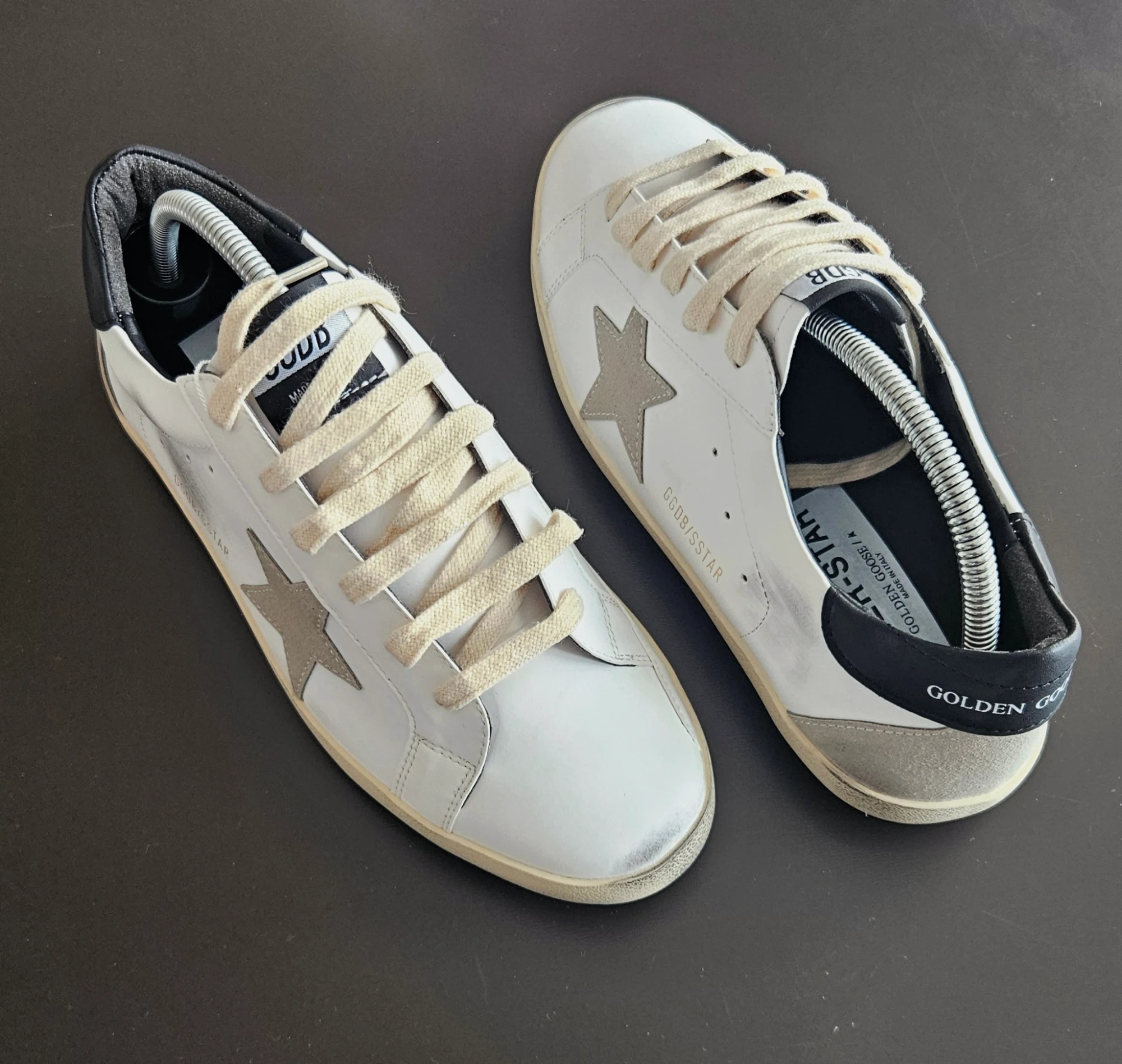 Baskets Golden Goose Super-Star en cuir blanc et noir